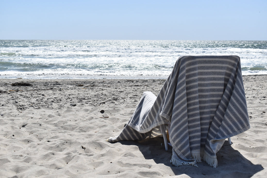 The Beach Blanket - The Lomas Brand